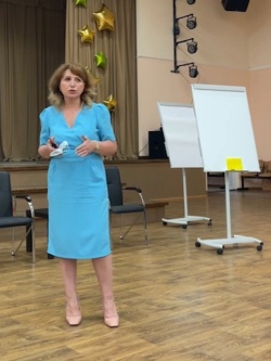Елена Перепелицина приняла участие в обсуждении планов по благойстройству парка у пруда Семхоз